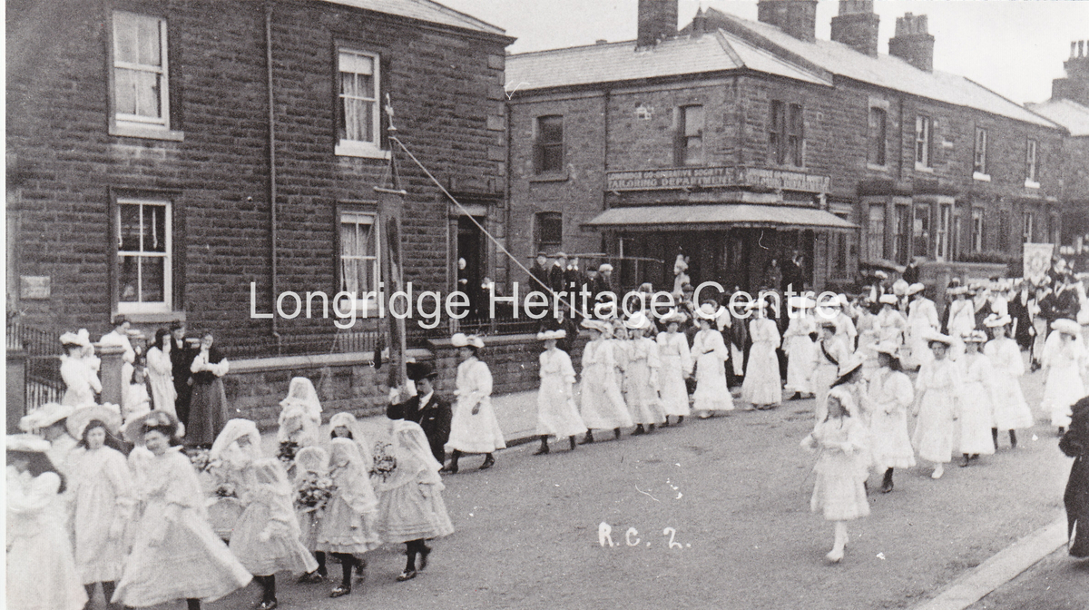 524A - Berry Lane - Church procession - Unknown